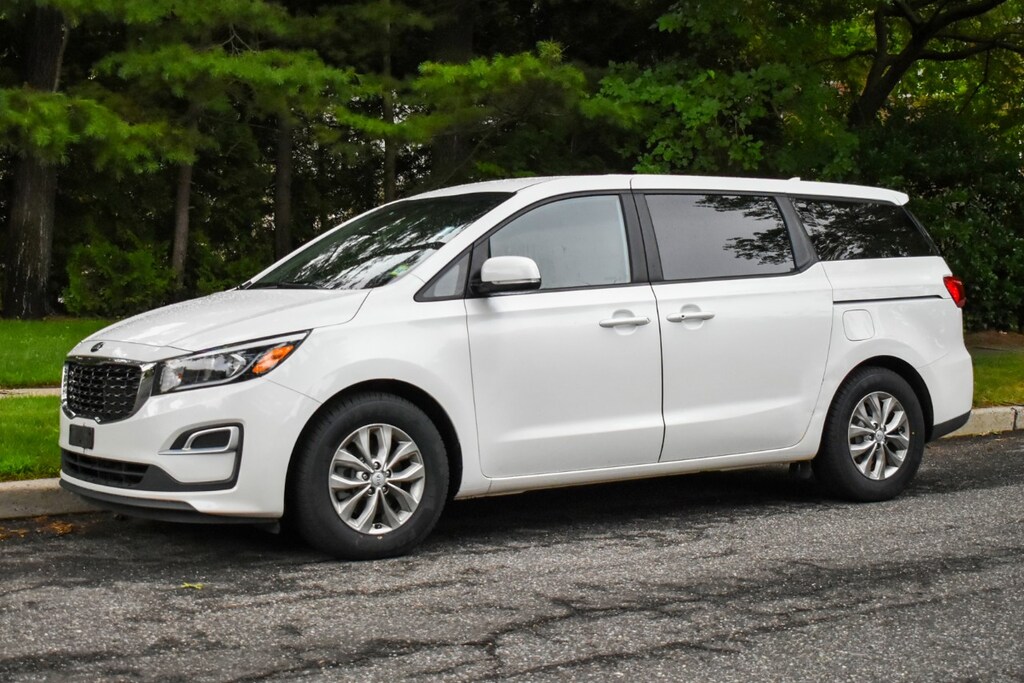 Used 0 Kia Sedona LX Van