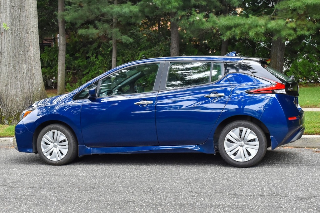 Used 2025 Nissan LEAF S Hatchback