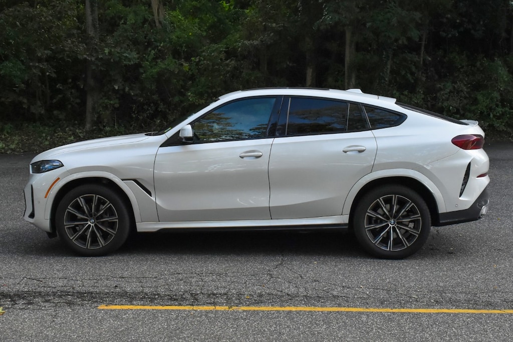 Used 2025 BMW X6 xDrive40i SUV