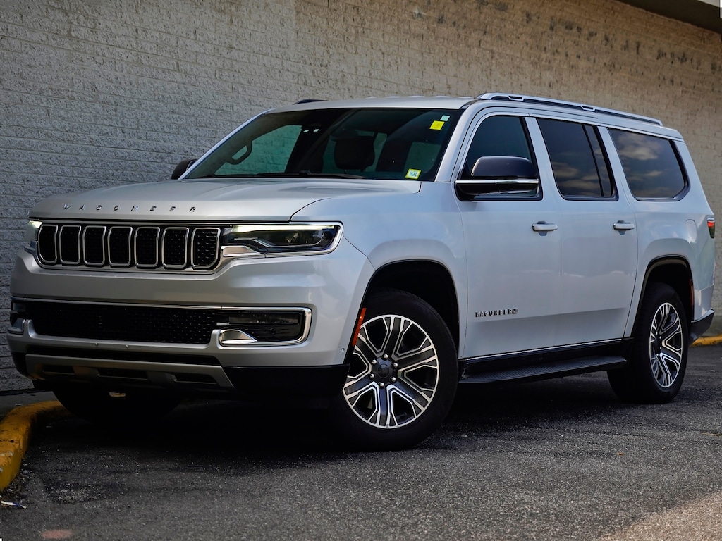 Used 2024 Jeep Wagoneer L Series II SUV