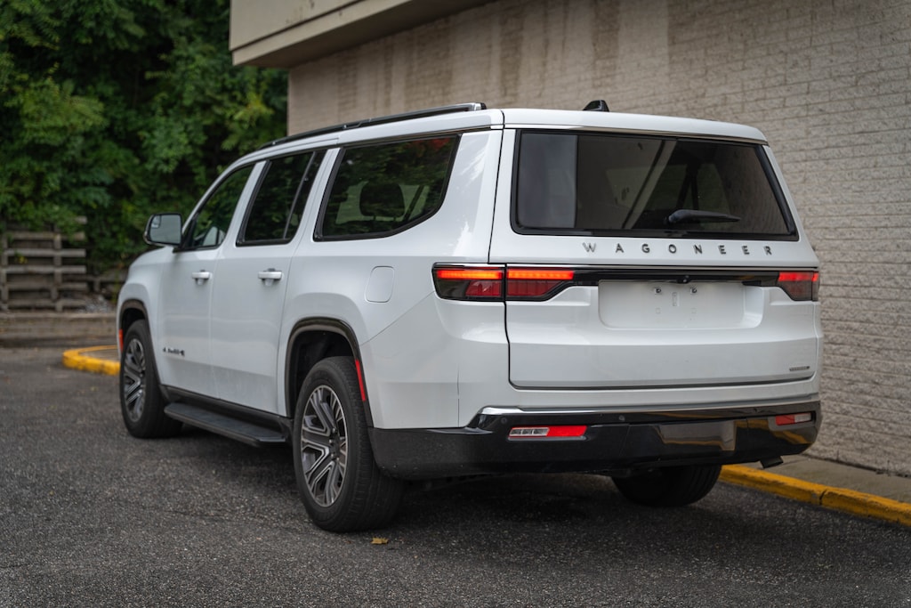 Used 2024 Jeep Wagoneer L Series II SUV
