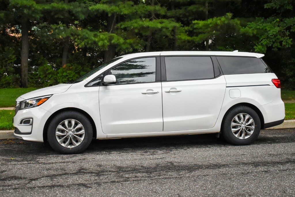 Used 0 Kia Sedona LX Van
