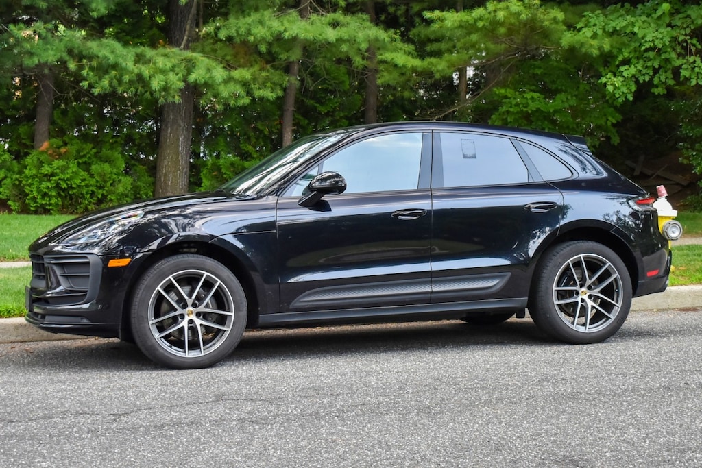 Used 2023 Porsche Macan T SUV