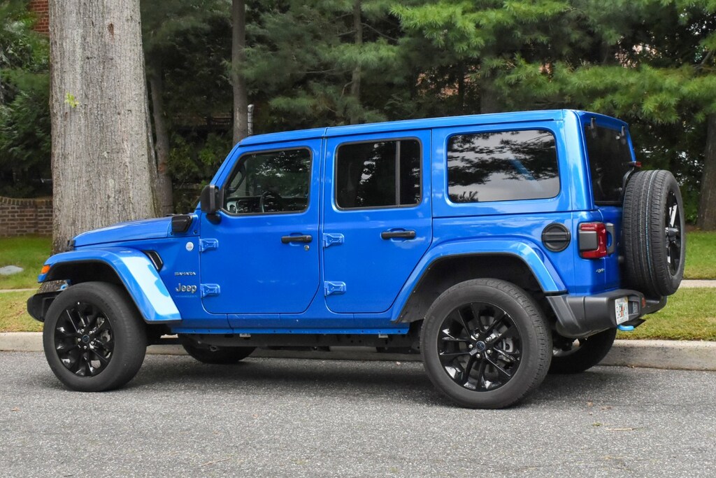 Used 2024 Jeep Wrangler 4xe Sahara SUV