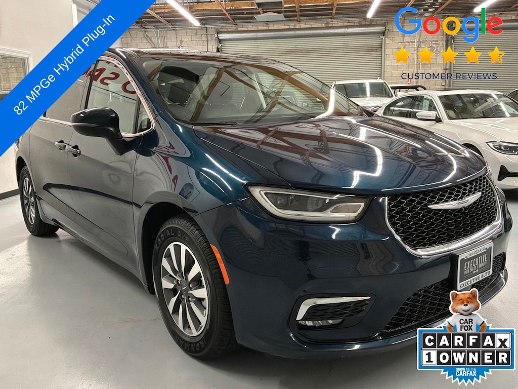 Used 2023 Chrysler Pacifica Hybrid Touring L Minivan/Van