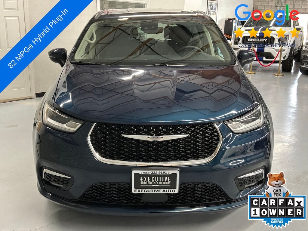 Used 2023 Chrysler Pacifica Hybrid Touring L Minivan/Van