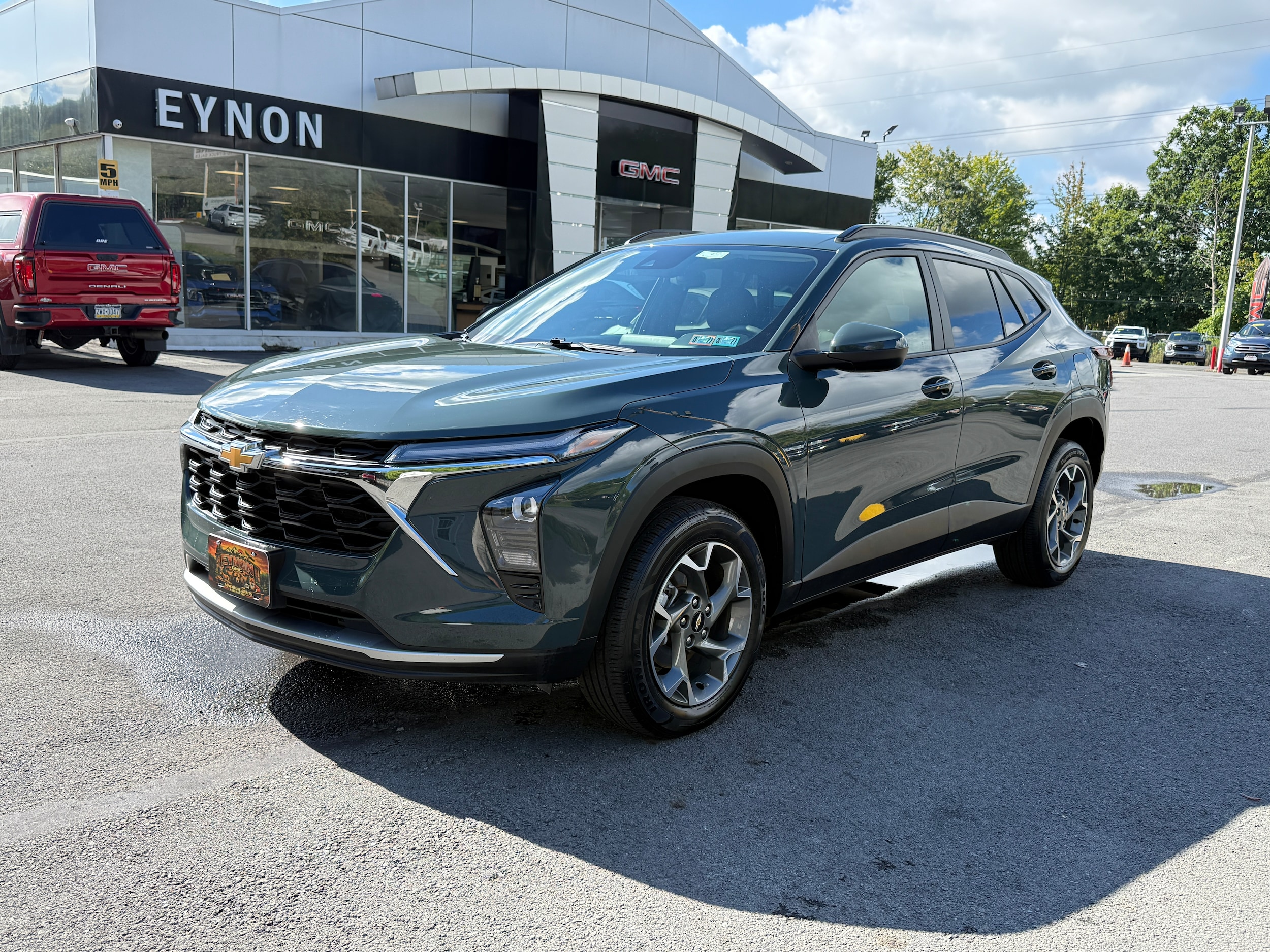 2025 Chevrolet Trax LT