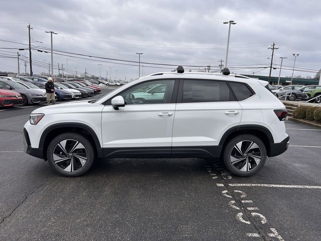New 2026 Volkswagen Taos 1.5T SE SUV