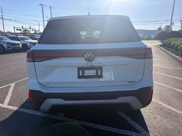 New 2026 Volkswagen Tiguan SE SUV