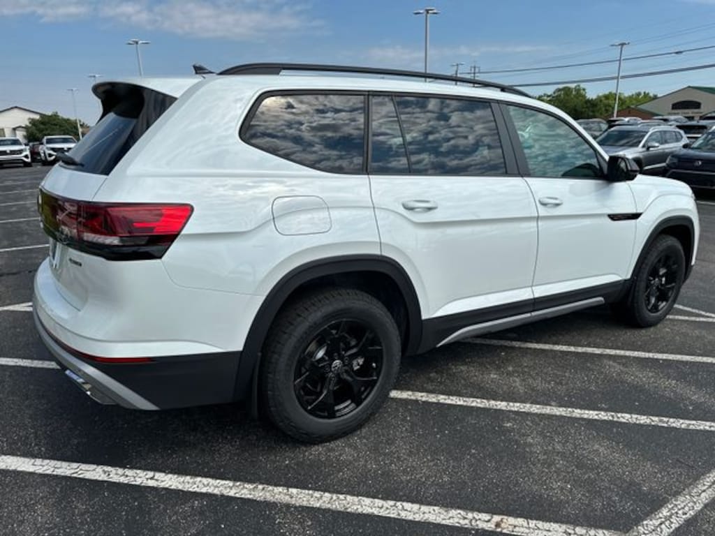 New 2026 Volkswagen Atlas Peak Edition SUV