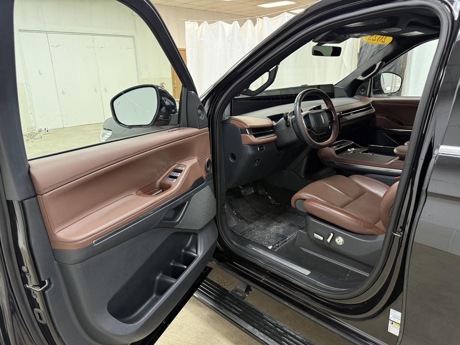 2025 Lincoln Navigator Reserve - Photo 12