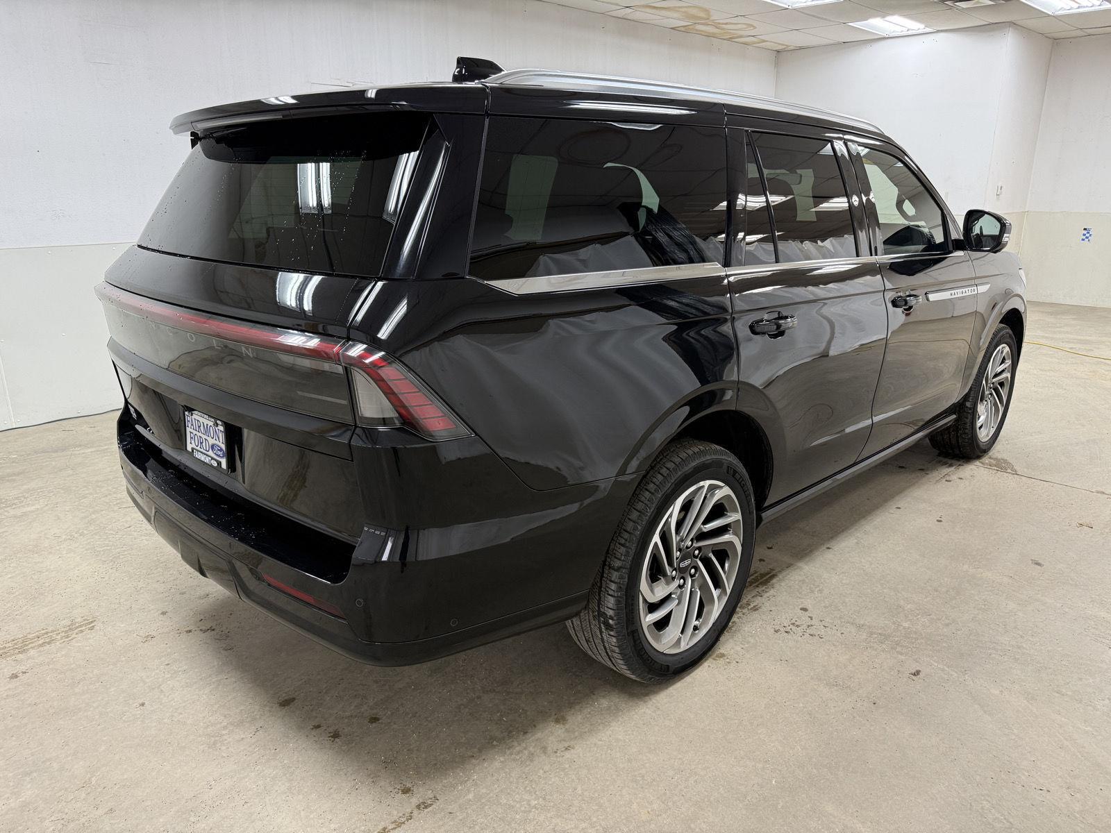 2025 Lincoln Navigator Reserve - Photo 10