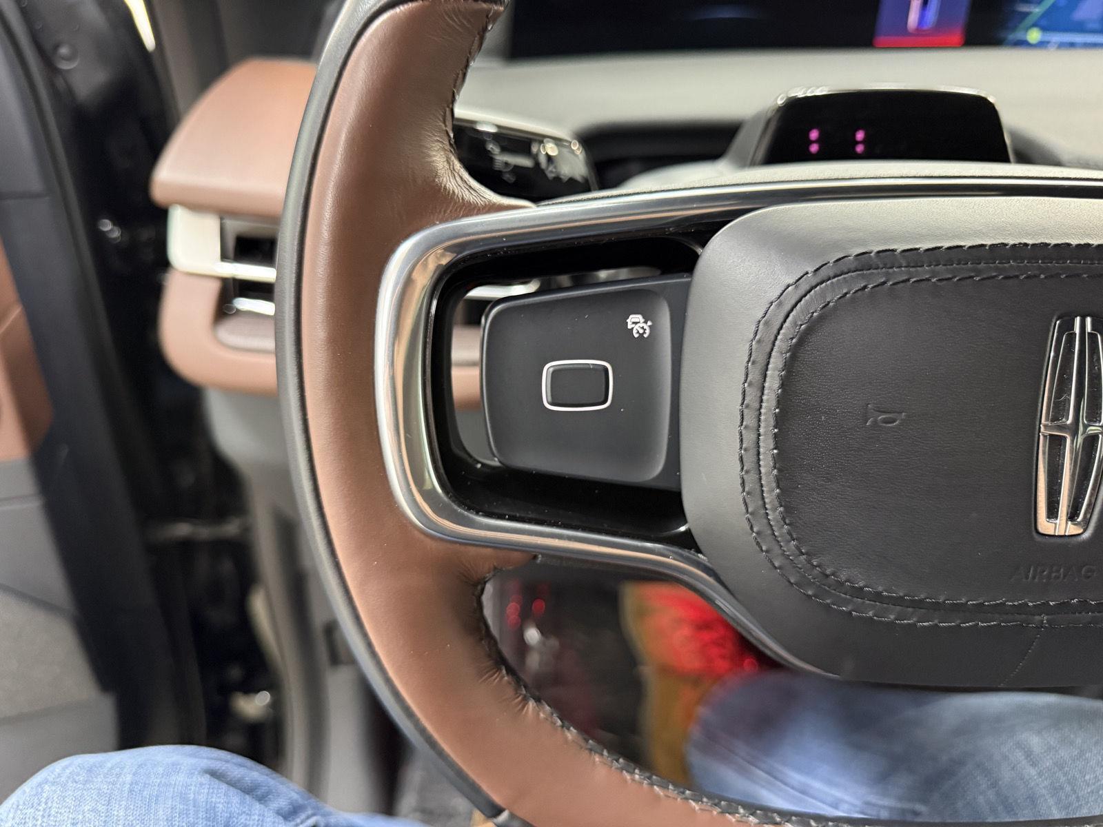 2025 Lincoln Navigator Reserve - Photo 16