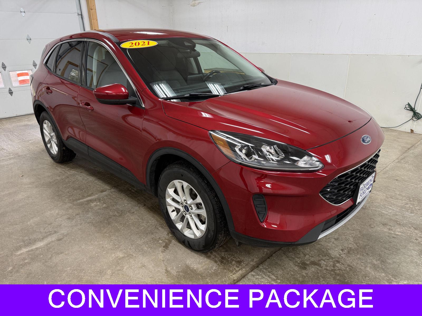 Used 2021 Ford Escape SE with VIN 1FMCU9G64MUA21492 for sale in Fairmont, Minnesota