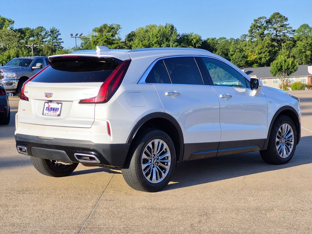 2024 Cadillac XT4 Premium Luxury - Photo 6