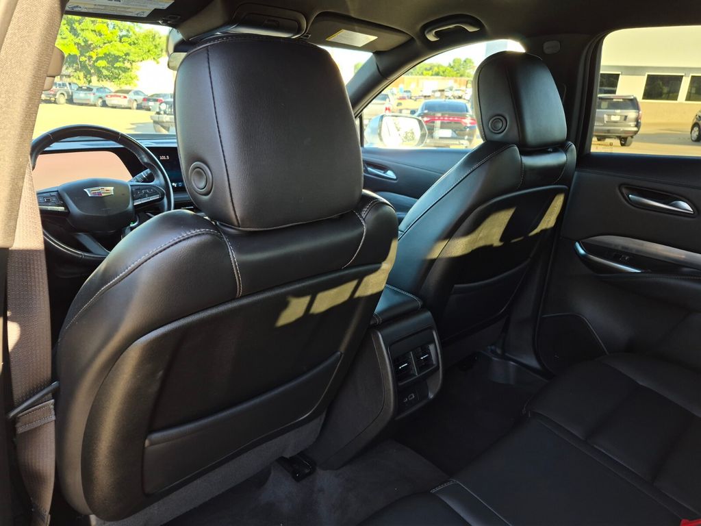 2024 Cadillac XT4 Premium Luxury - Photo 36