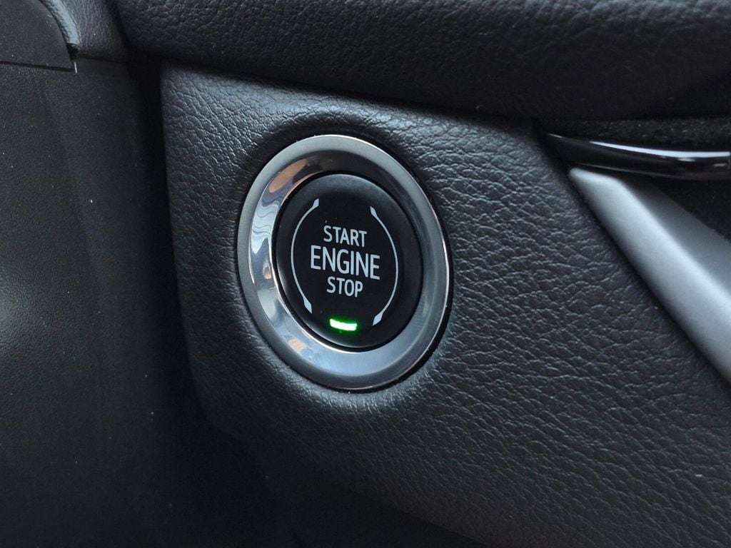 2024 Cadillac XT4 Premium Luxury - Photo 30