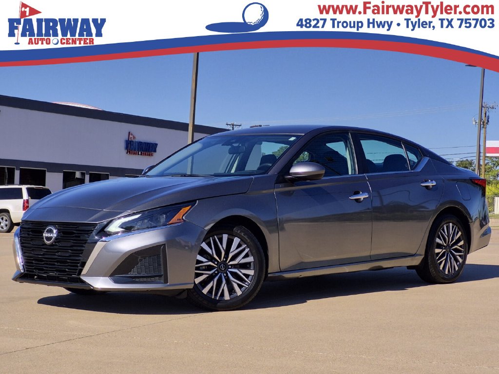 Used 2023 Nissan Altima 2.5 SV Sedan