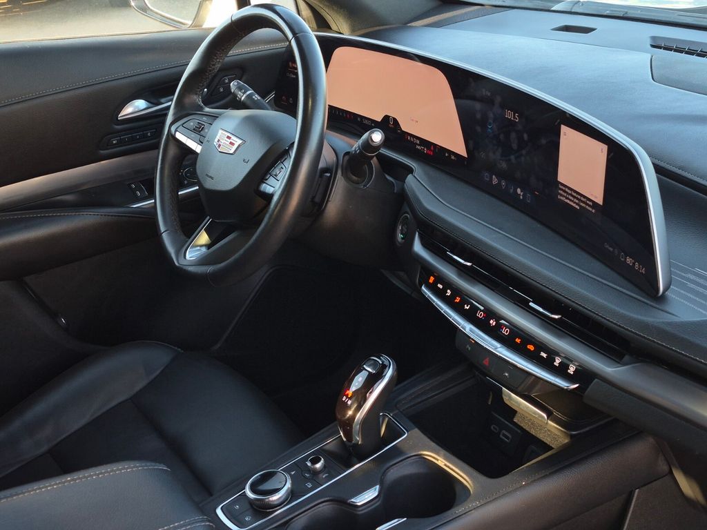 2024 Cadillac XT4 Premium Luxury - Photo 37