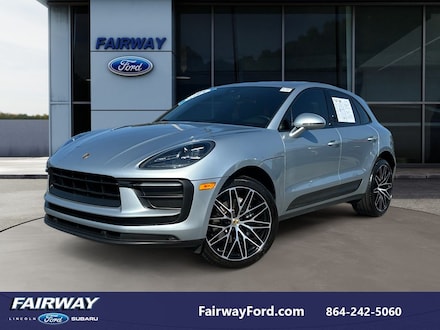 2022 Porsche Macan SUV