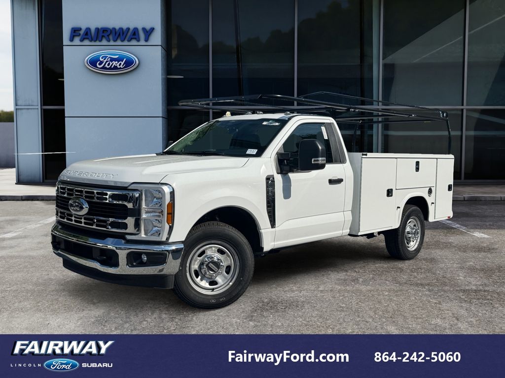 2024 Ford F-350 Super Duty Chassis Cab