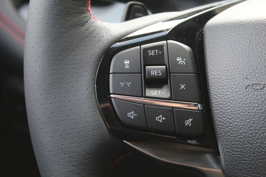 2026 Ford Explorer ST - Photo 27