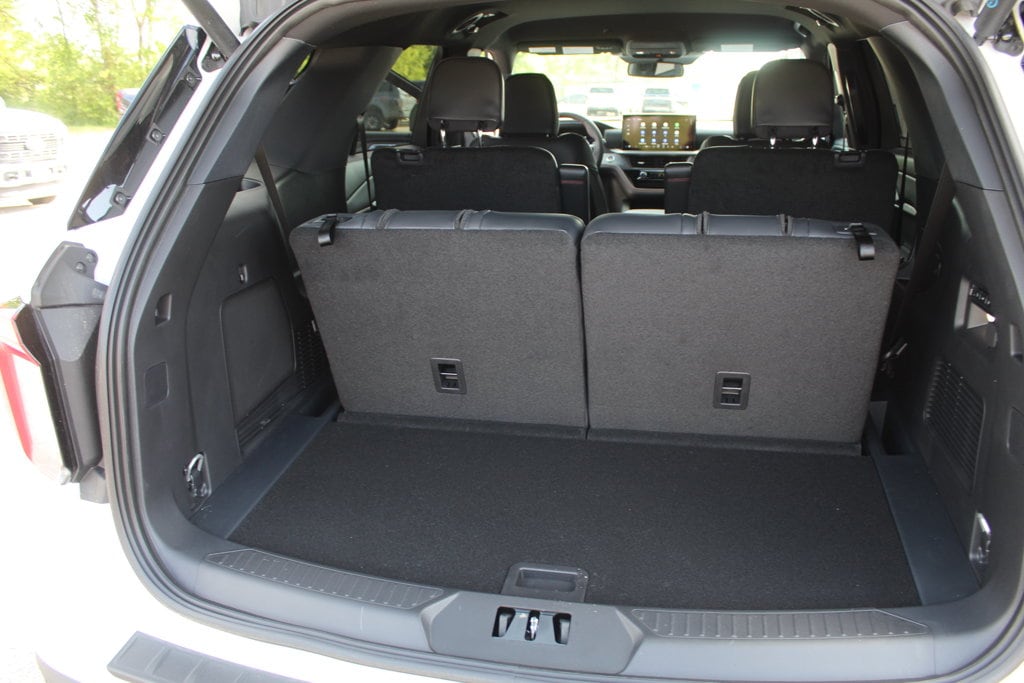 2026 Ford Explorer ST - Photo 37