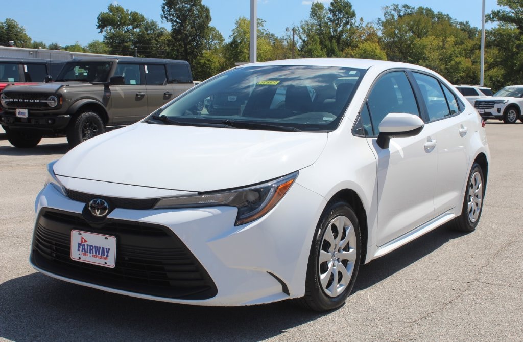 Certified 2025 Toyota Corolla LE SEDAN
