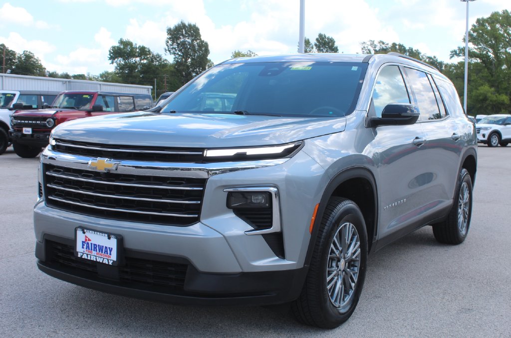 Certified 2025 Chevrolet Traverse LT SUV