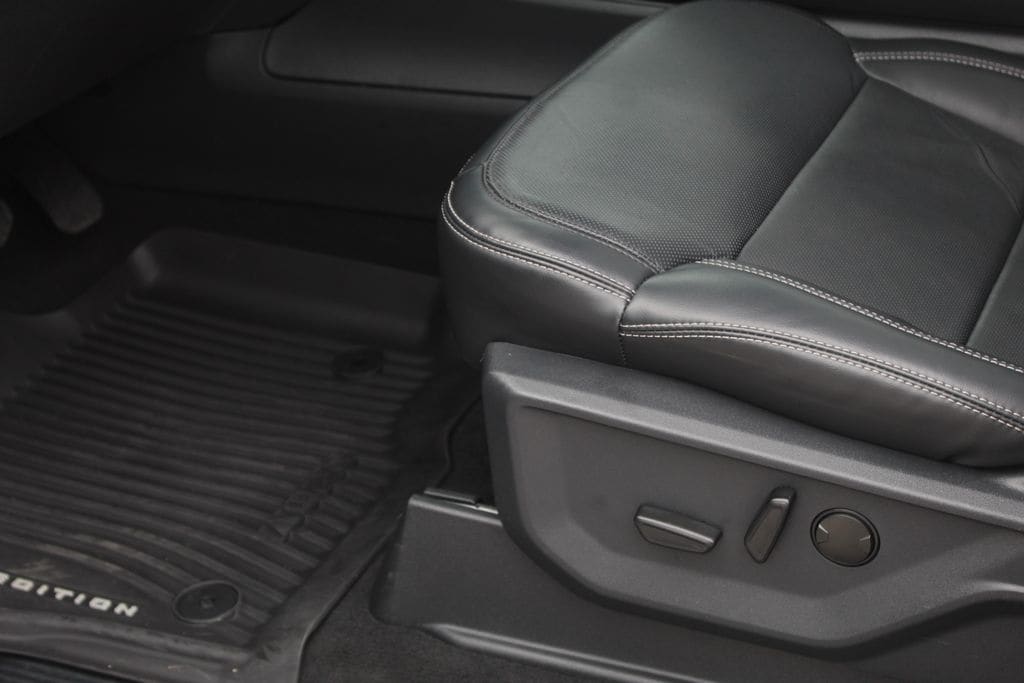 2025 Ford Expedition Platinum - Photo 17