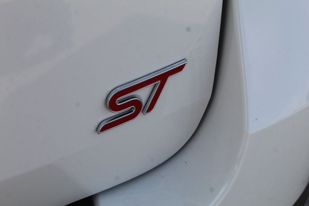 2026 Ford Explorer ST - Photo 10