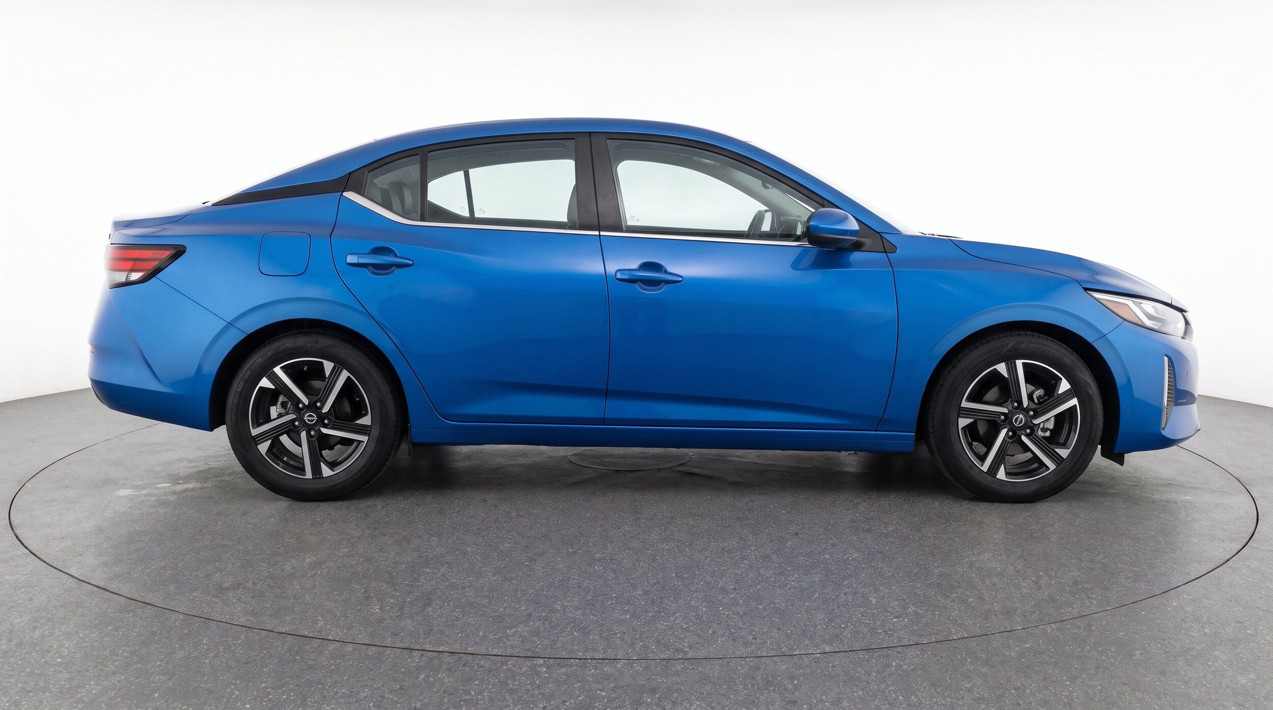 Thumbnail: 2025 Nissan Sentra - 10