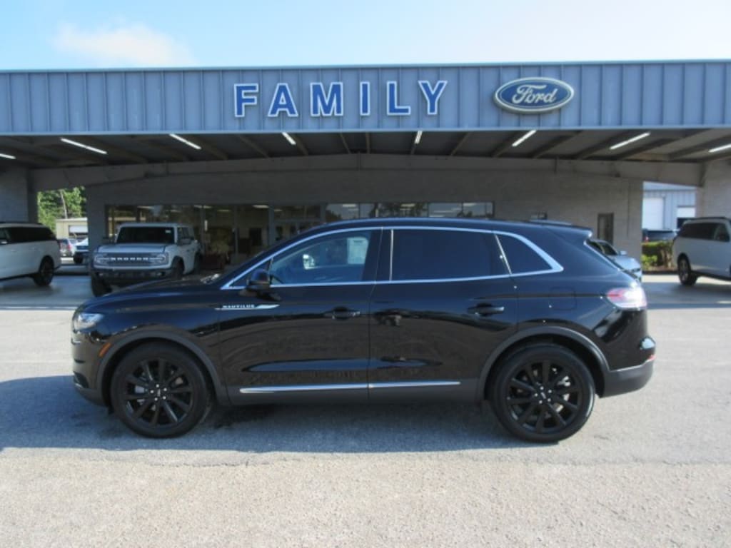 Used 2023 Lincoln Nautilus Reserve AWD SUV