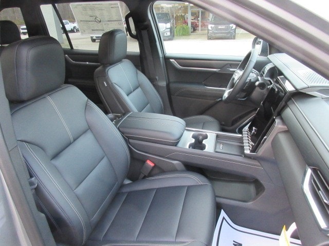 2026 GMC Acadia Elevation - Photo 13
