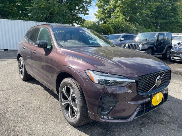 2026 Volvo XC60 Core