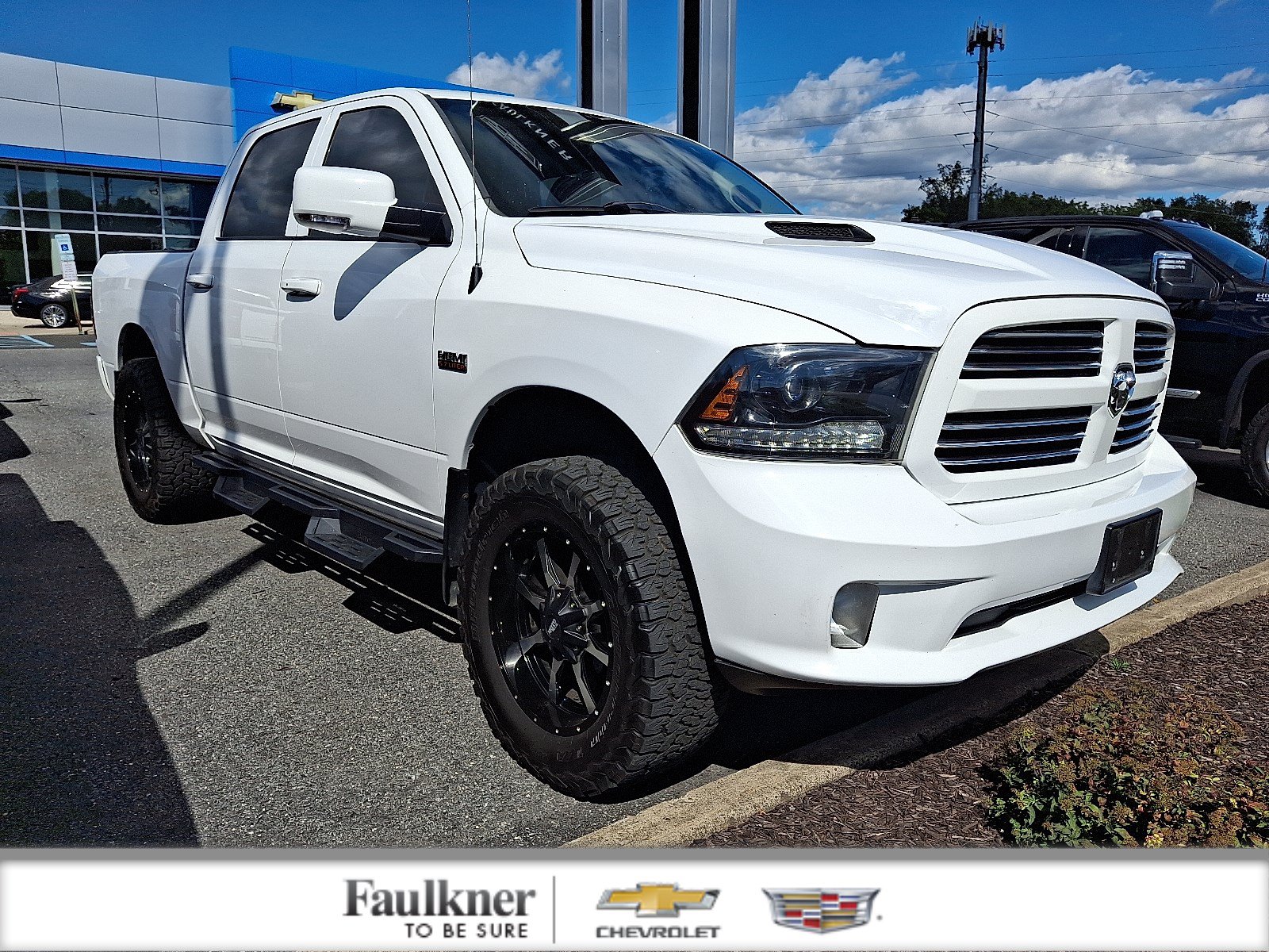 2015 RAM 1500 Pickup Sport