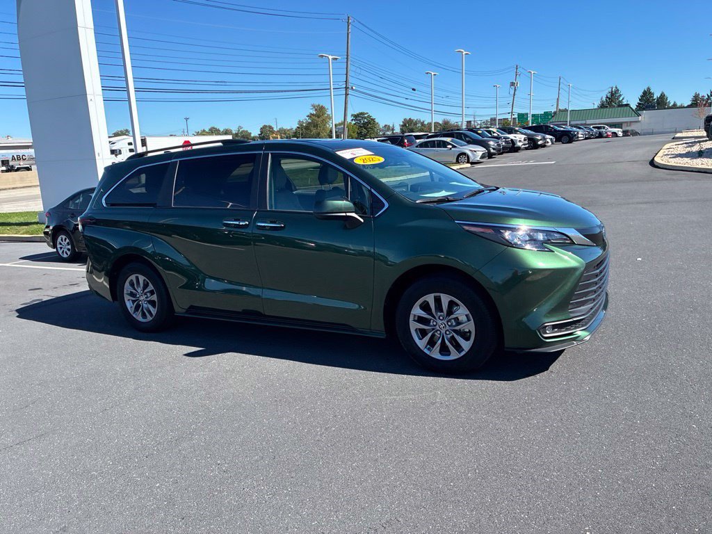 Certified 2025 Toyota Sienna XLE Van Passenger Van