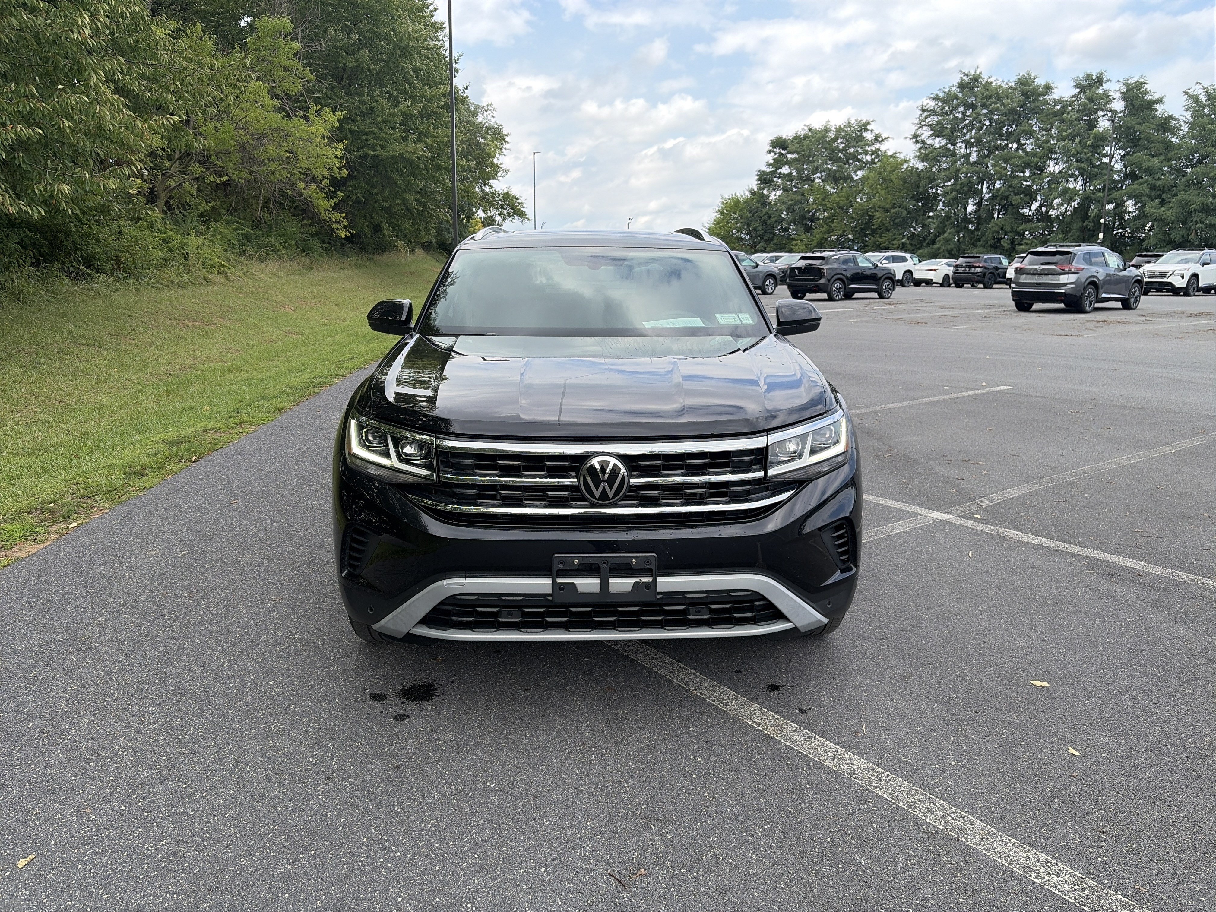 Certified 2023 Volkswagen Atlas Cross Sport 2.0T SE w/Technology 2.0T SE w/Technology 4MOTION
