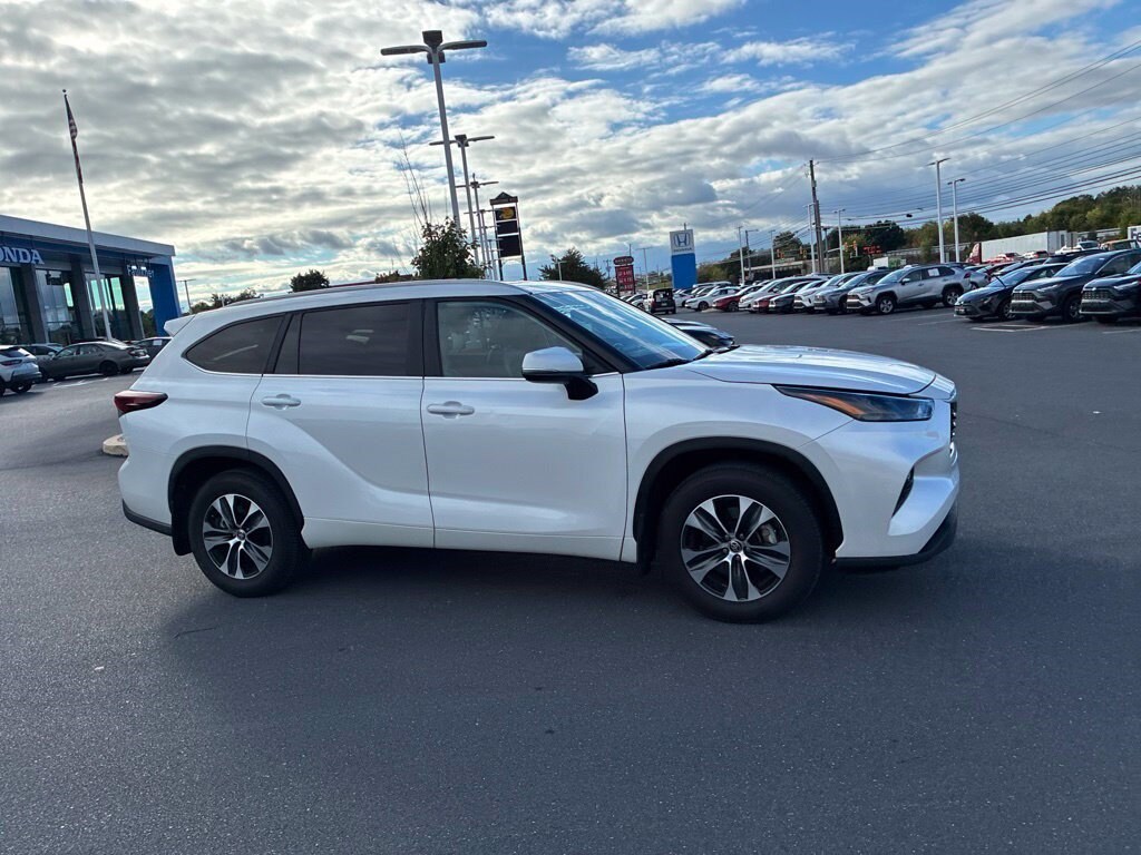 Certified 2026 Toyota Highlander XLE SUV