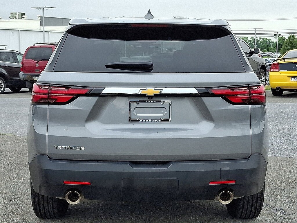 Used 2023 Chevrolet Traverse LS SUV