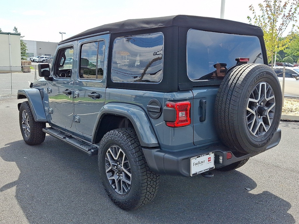 Used 2024 Jeep Wrangler Sahara SUV