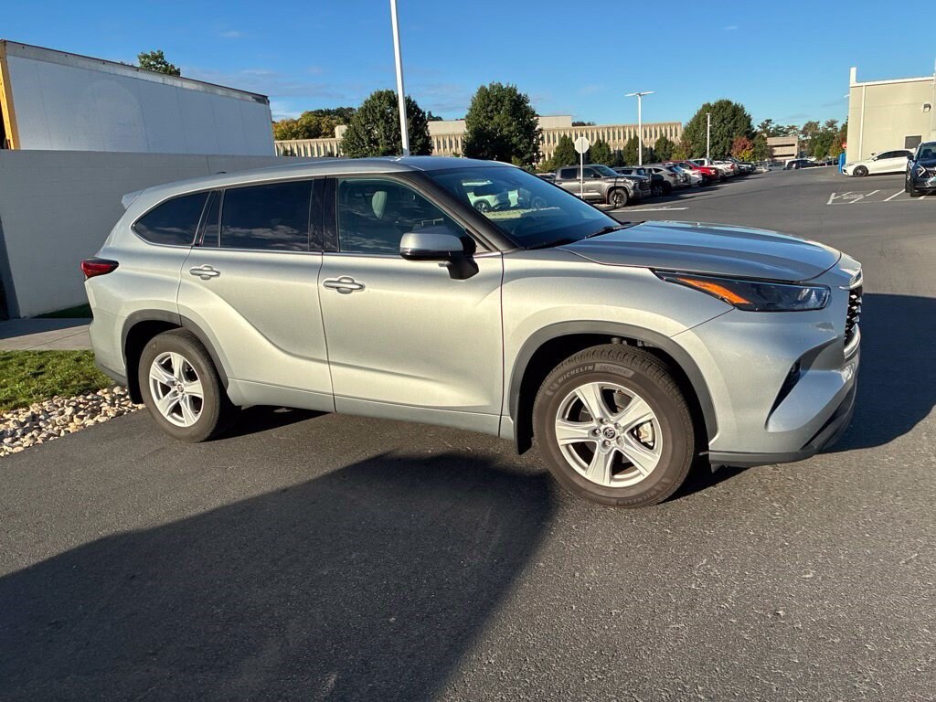 Certified 2022 Toyota Highlander LE SUV