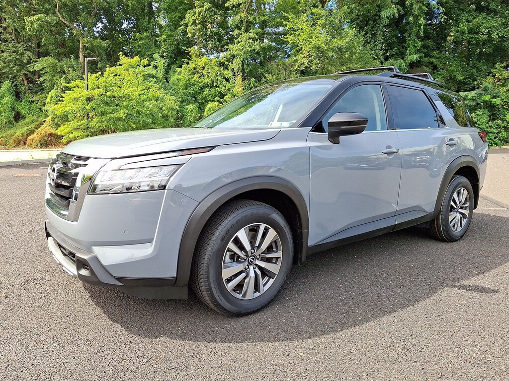 Certified 2024 Nissan Pathfinder SL SUV