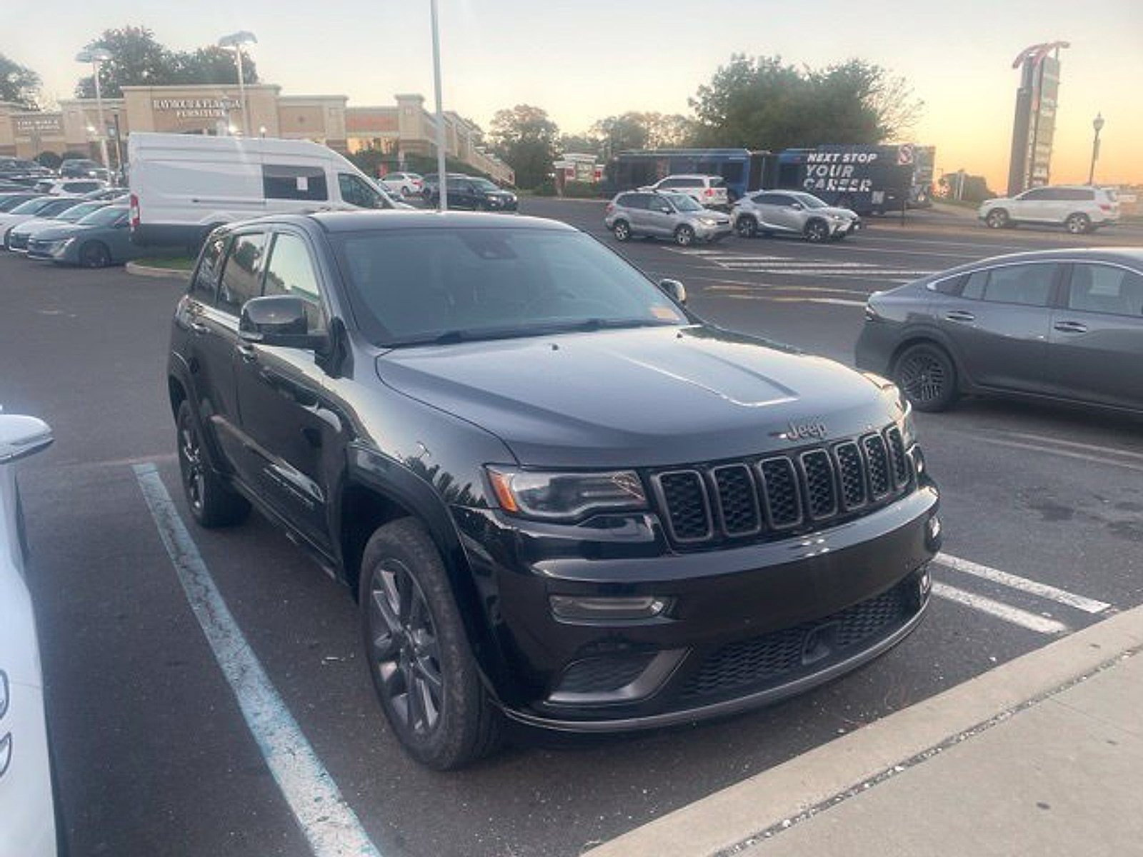 Used 2019 Jeep Grand Cherokee High Altitude SUV