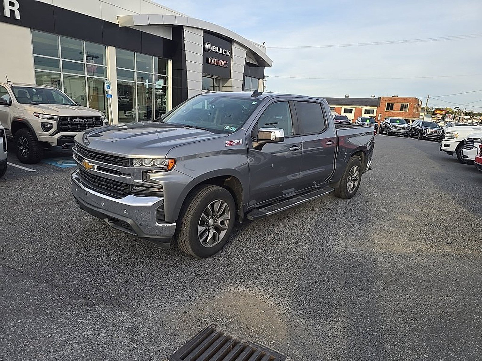 Used 2019 Chevrolet Silverado 1500 LT Truck Crew Cab