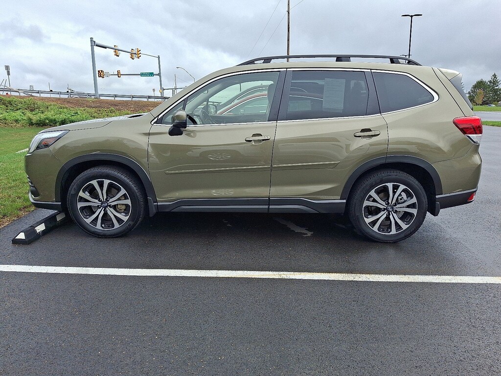 Used 2022 Subaru Forester Limited SUV