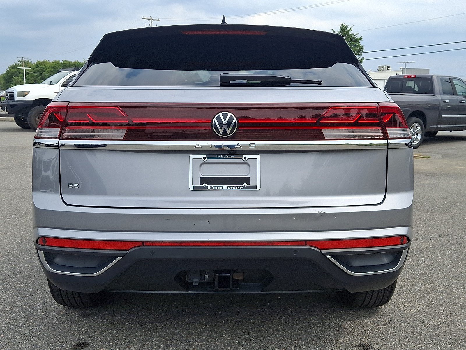 Used 2026 Volkswagen Atlas Cross Sport 2.0T SE w/Technology 2.0T SE w/Technology 4MOTION
