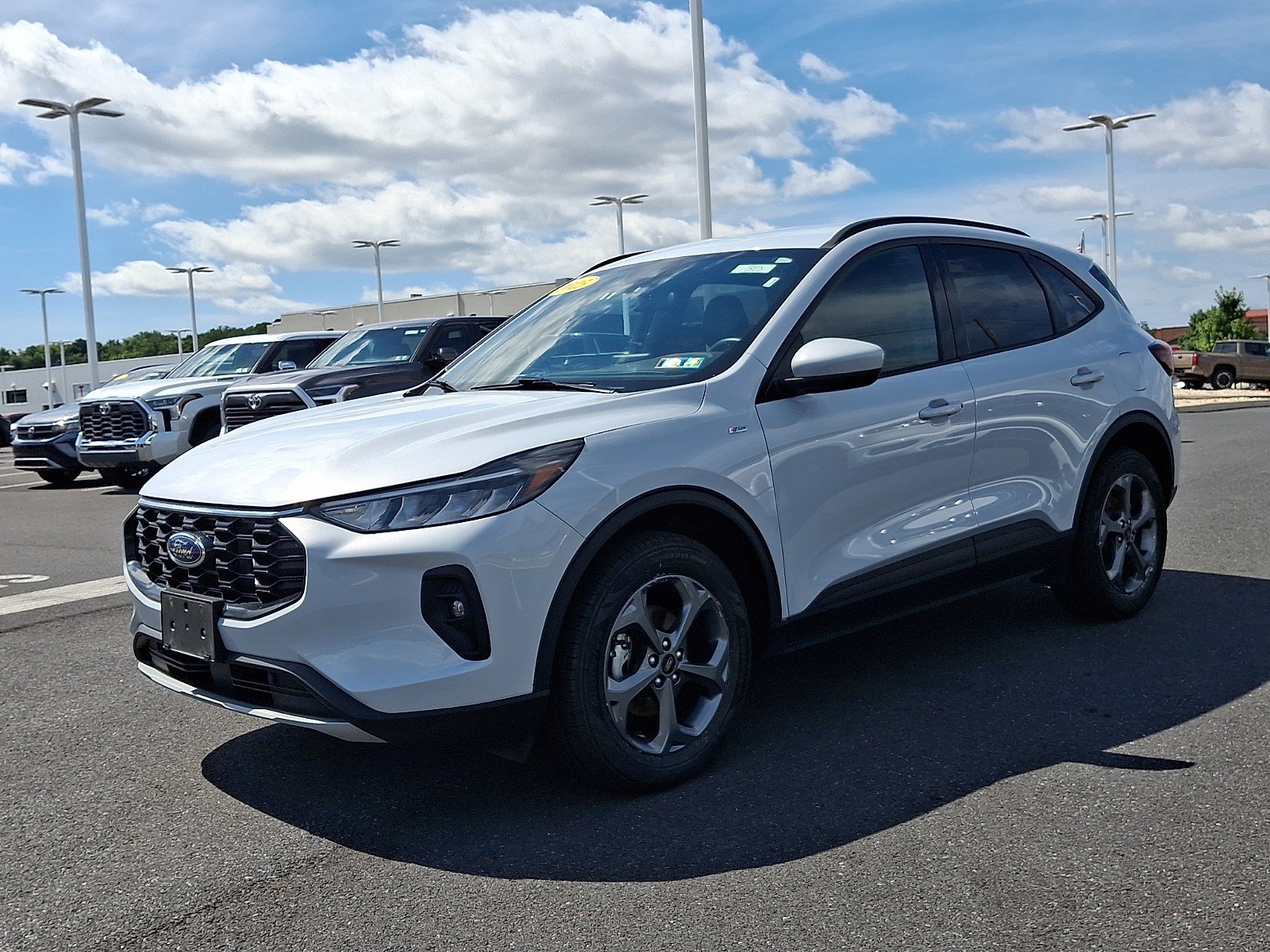 Used 2025 Ford Escape ST-Line Select SUV