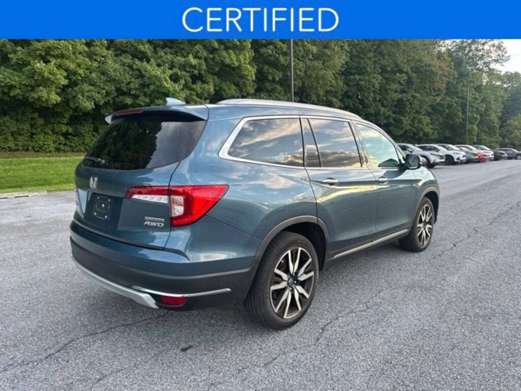 Certified 2022 Honda Pilot Touring 8-Passenger SUV