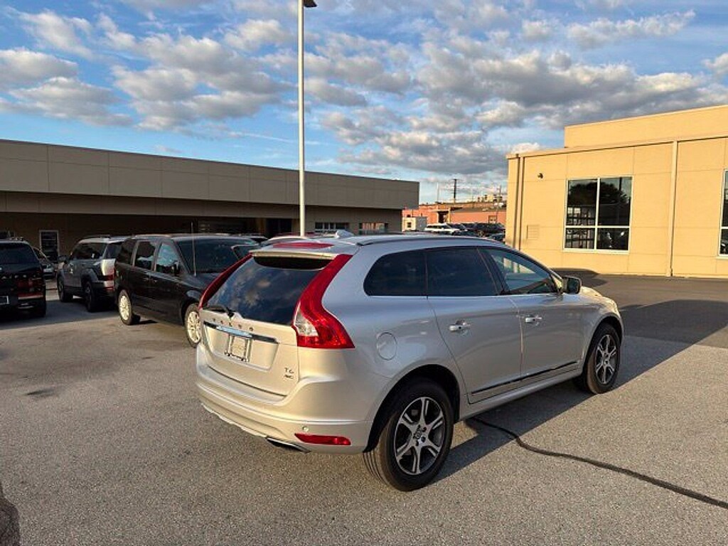 Used 2015 Volvo XC60 T6 SUV